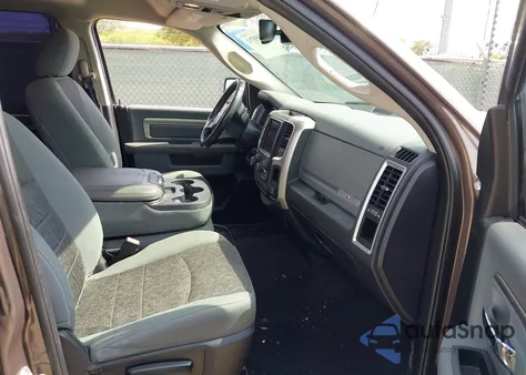 2018 Ram 1500 Lone Star 4X2 5'7 Box z USA, uszkodzony, nr VIN 1C6RR6LGXJS341430